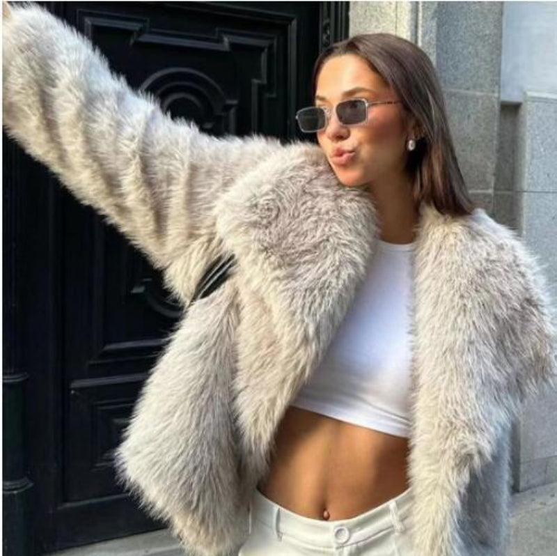 womens-winter-plush-coat-black-fashion
thick-lapel-faux-fur-outwear-for-women