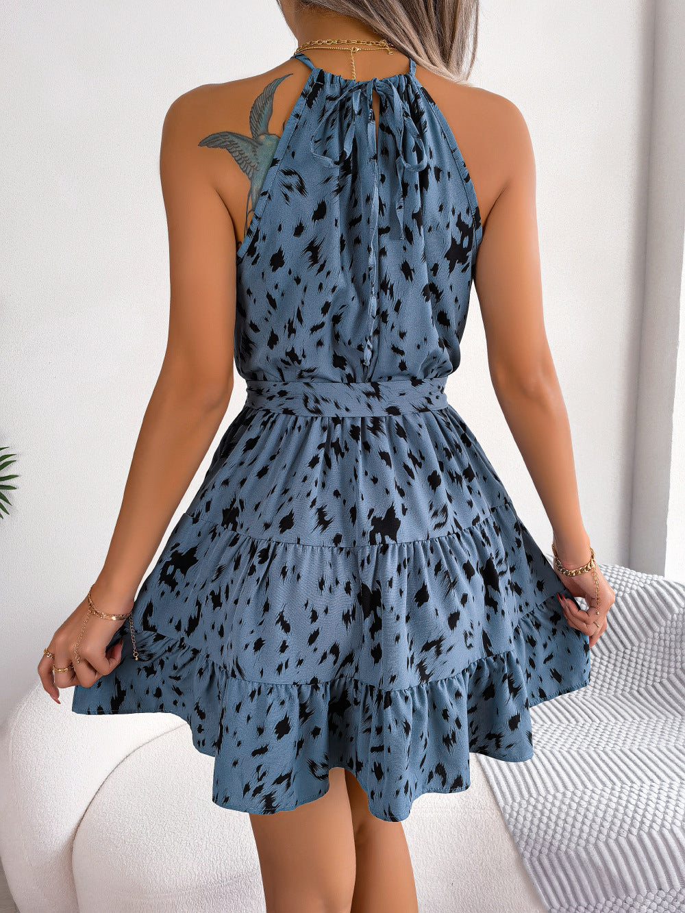 leopard-print-ruffled-swing-dress-khaki

women-summer-chiffon-beach-dress-white

model-wearing-casual-leopard-print-dress-blue

ruffled-A-line-leopard-dress-details