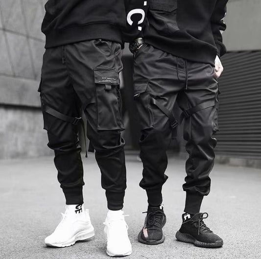 men-streetwear-cargo-joggers-ribbons

hip-hop-harem-pants-men-black

male-model-wearing-cotton-track-pants

ribbed-bottom-joggers-mens-pockets